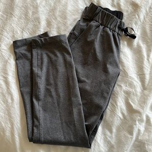 lululemon jogger pants size 2 gray